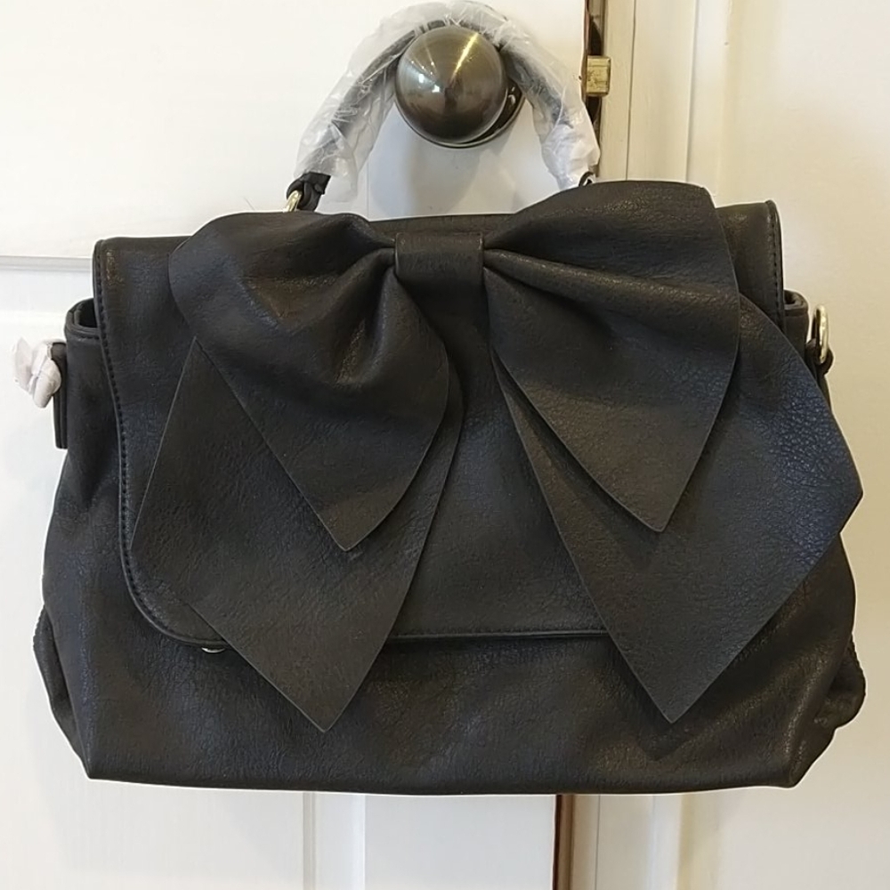 Black Bow Hand Bag